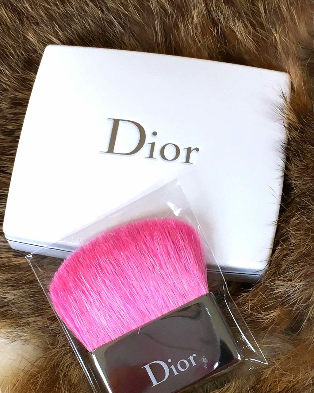 スノー ブラッシュ&ブルーム パウダー/Dior/パウダーチークを使ったクチコミ(2枚目)