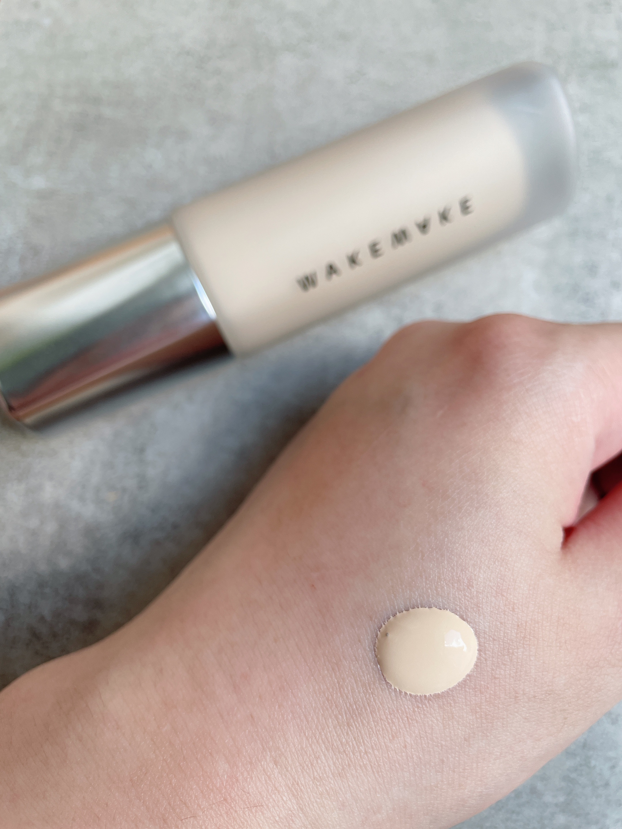 ウォーターベルベットカバーファンデーション/wakemake/リキッドファンデーションを使ったクチコミ（2枚目）