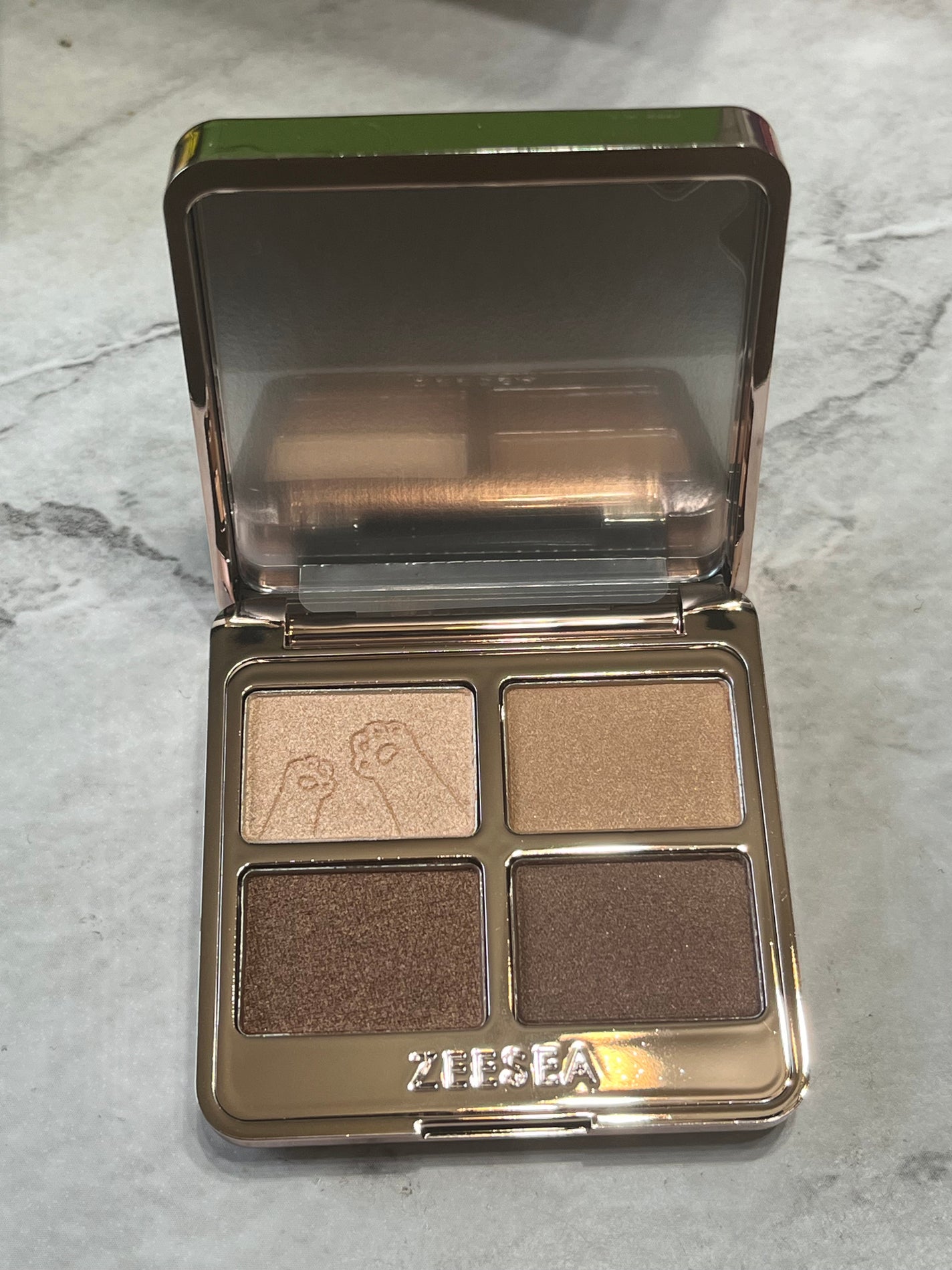 アニマルアイシャドウ(4シェード)/ZEESEA/アイシャドウパレットを使ったクチコミ(4枚目)