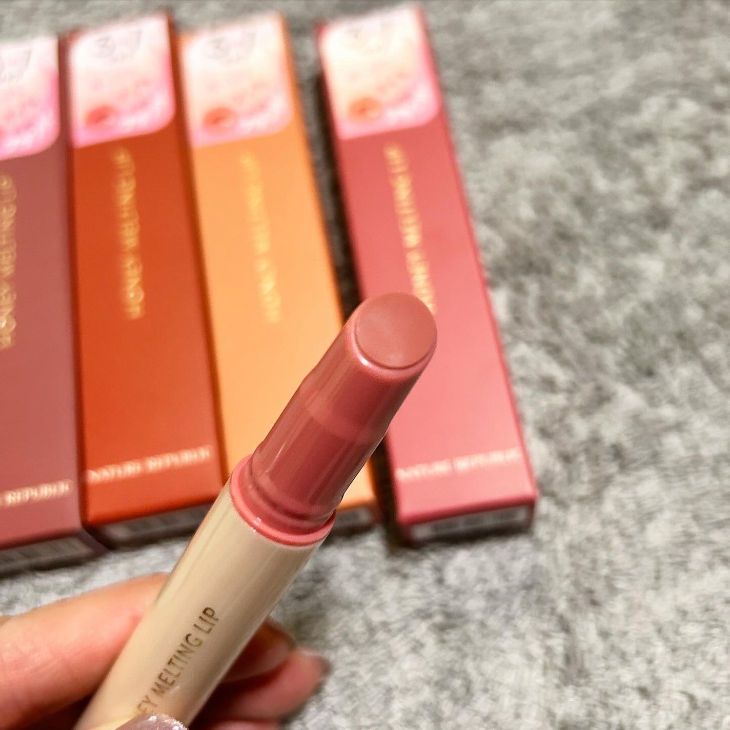 ハニーメルティングリップ/ネイチャーリパブリック/口紅を使ったクチコミ(3枚目)