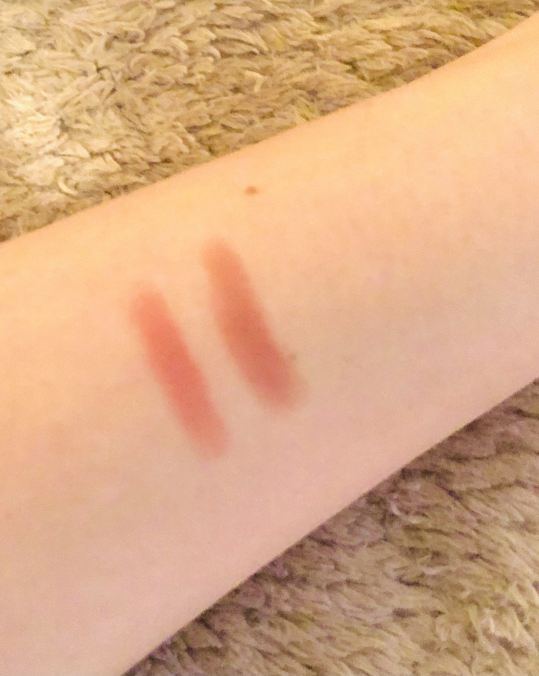 オーバーデューリップペンシル/nonoer/リップライナーを使ったクチコミ（2枚目）