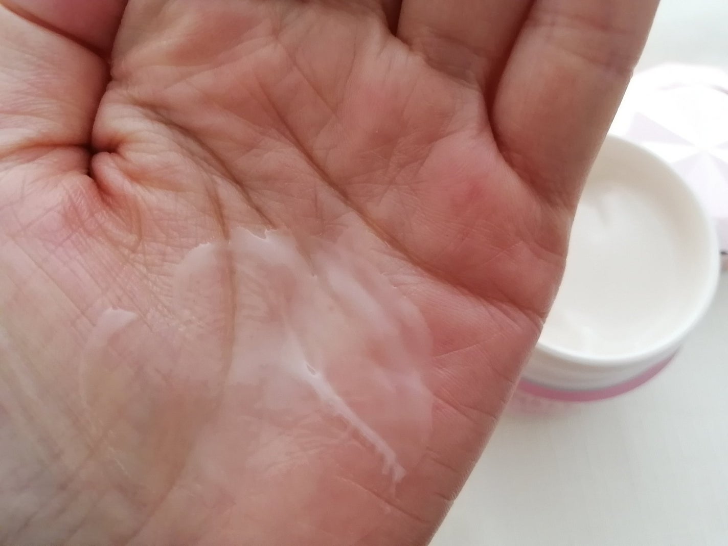 リンクルケア ホワイト モイストジェルクリーム/グレイスワン/オールインワン化粧品を使ったクチコミ(5枚目)