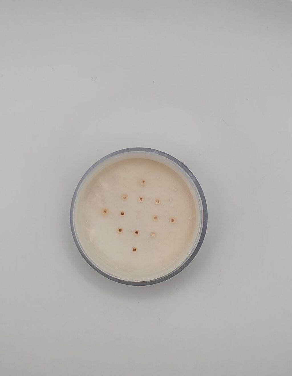 ノーセバム モイスチャーパウダー S/innisfree/フェイスパウダーを使ったクチコミ（2枚目）