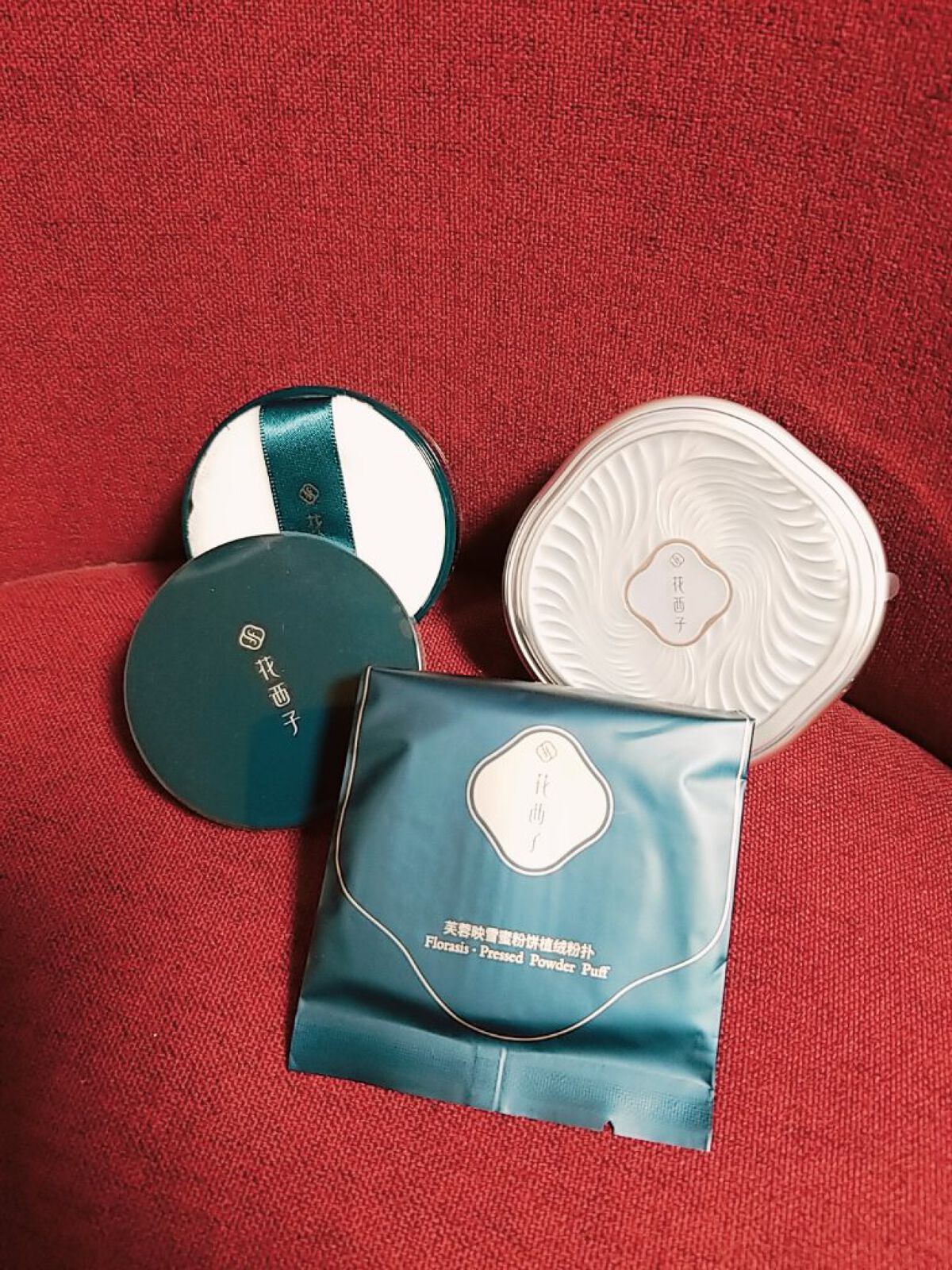 玉女桃花絹糸 プレストフェイスパウダー/花西子/プレストパウダーを使ったクチコミ（2枚目）