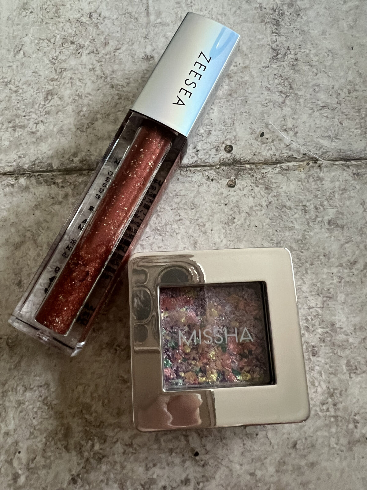 ダイヤモンドシリーズ 星空リキッドアイシャドウ/ZEESEA/リキッドアイシャドウを使ったクチコミ（3枚目）