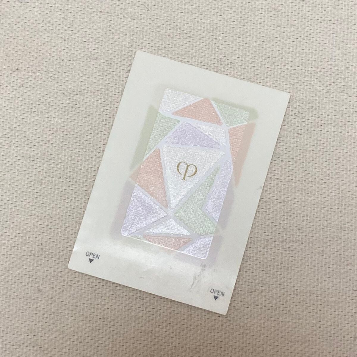 クレ・ド・ポー ボーテ レオスールデクラ/クレ・ド・ポー ボーテ/パウダーハイライトを使ったクチコミ(1枚目)