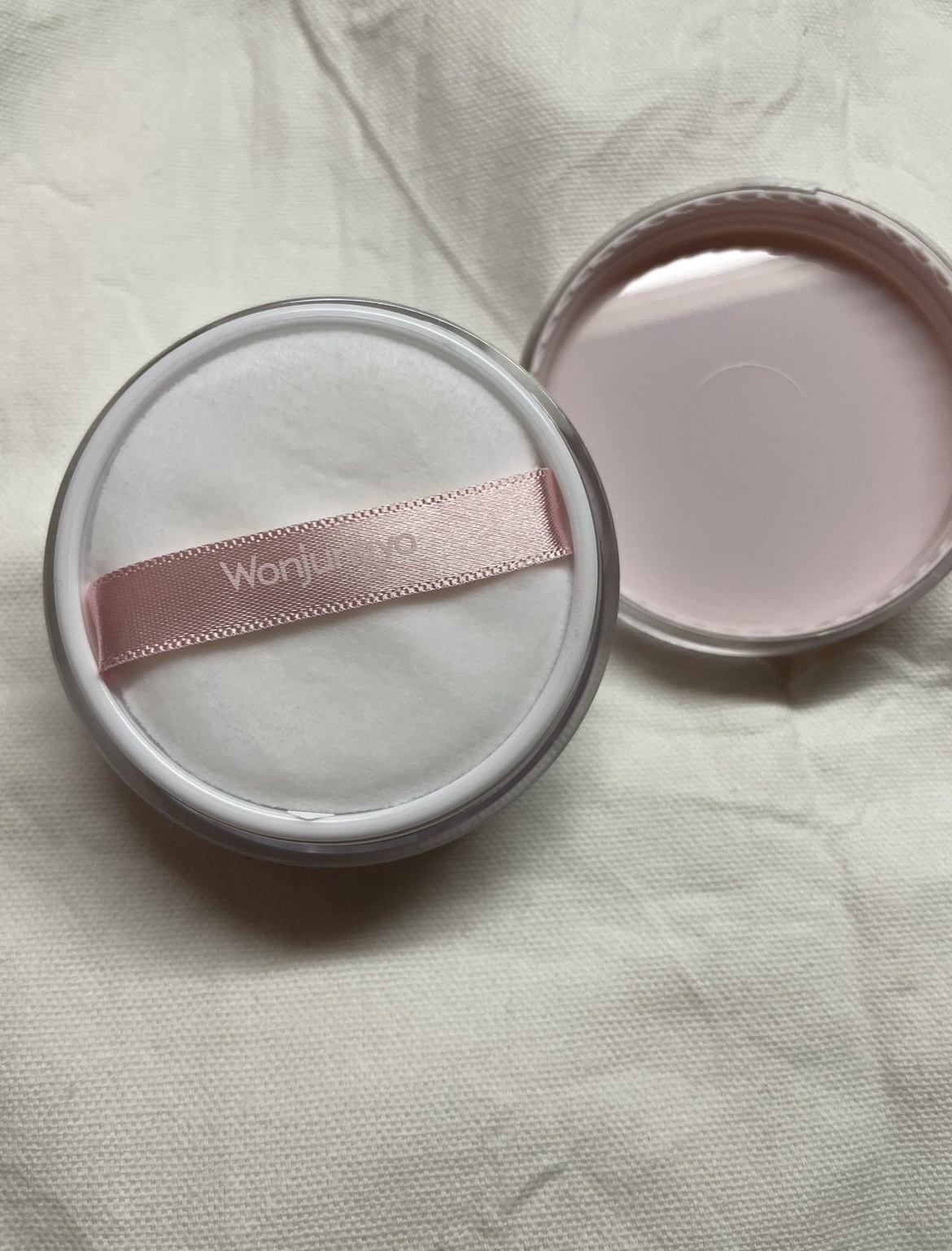 ウォンジョンヨ フィクシングブラーパウダー N 01 プレーンピンク（推しの子限定パッケージ）/Wonjungyo/ルースパウダーを使ったクチコミ（3枚目）