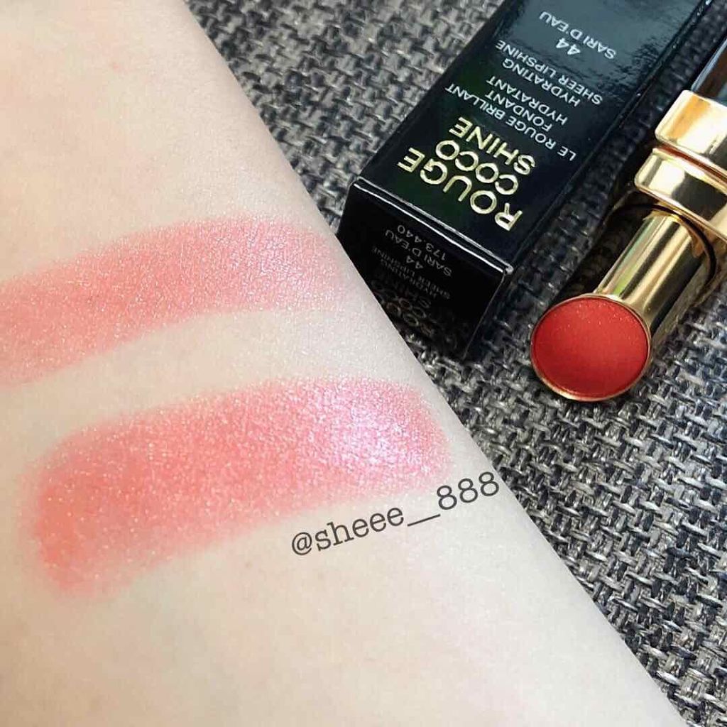 ルージュ ココ シャイン 44 サリ ドー/CHANEL/口紅を使ったクチコミ（2枚目）