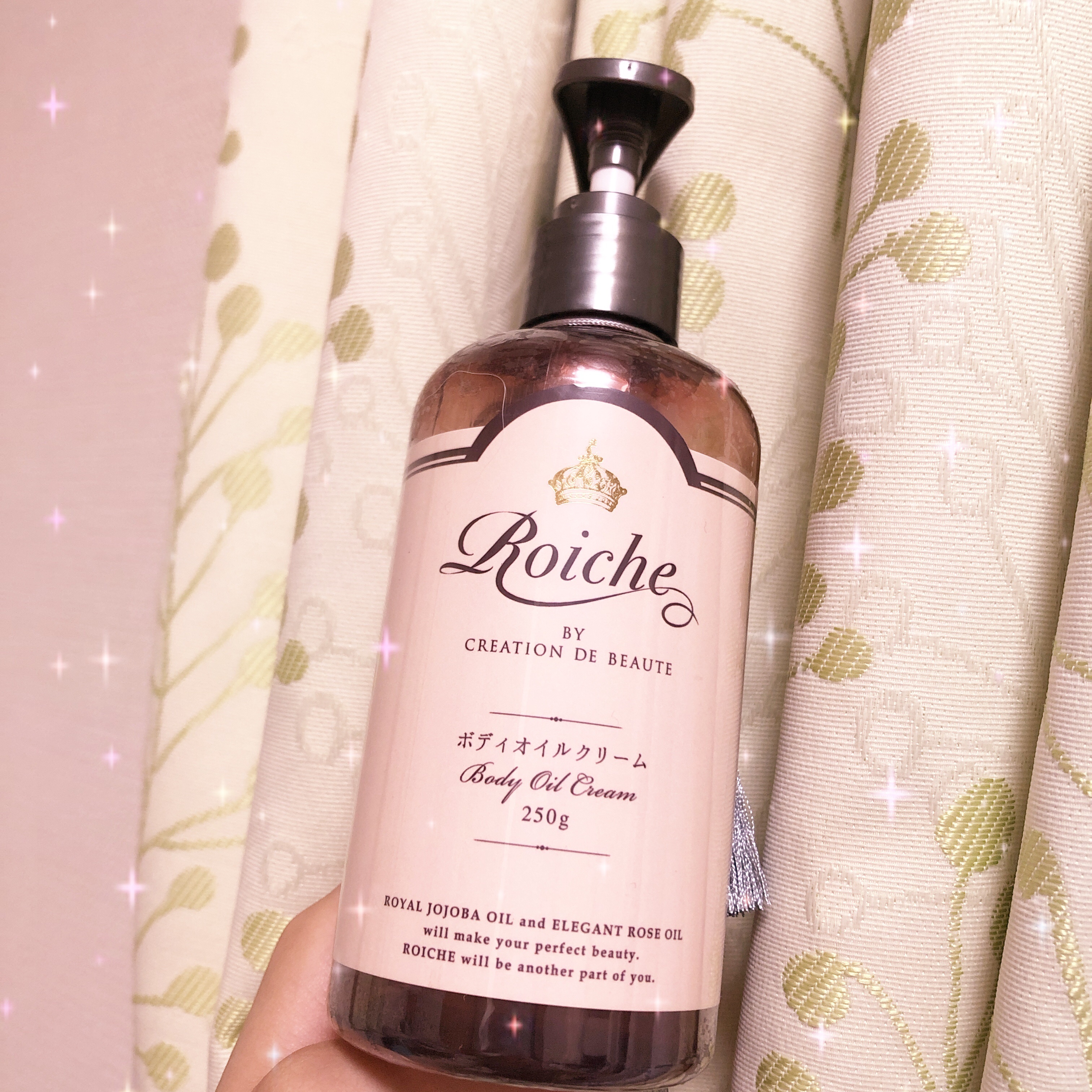 Roiche CDB ロイーシェ ボディオイルクリーム フェミニンローズのクチコミ「Roiche
CDB ロイーシェ ボディオイルクリーム フェミニンローズ

オイルジェル？です.....」（1枚目）