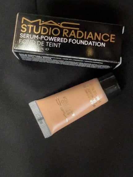 スタジオ ラディアンス セラム ファンデーション/M・A・C/リキッドファンデーションを使ったクチコミ(1枚目)