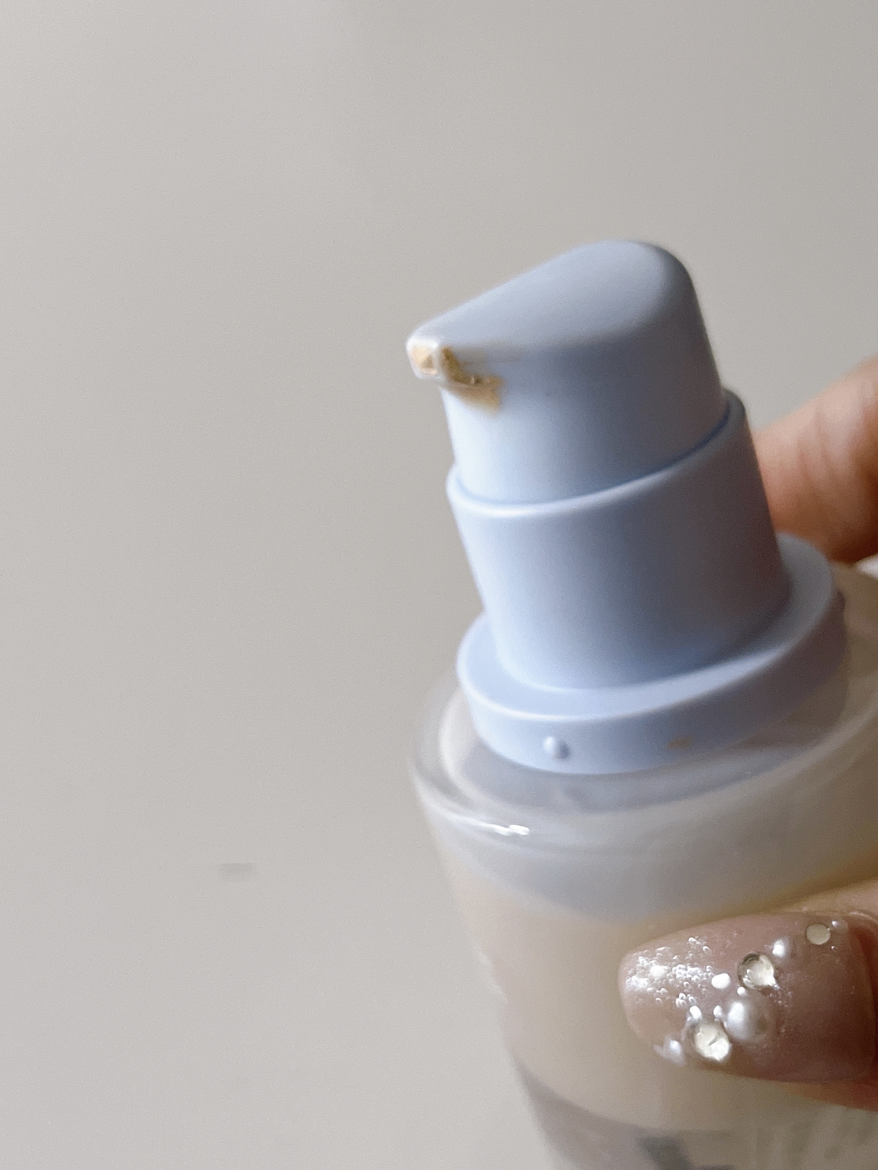 フィーファンデーションガラス/fwee/リキッドファンデーションを使ったクチコミ（3枚目）