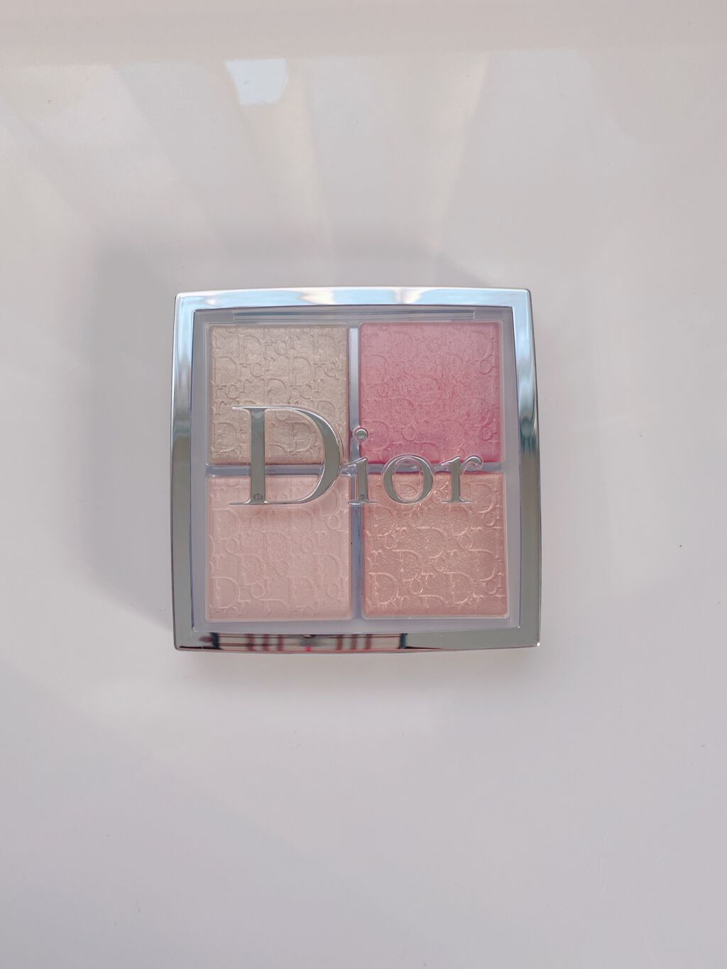 ディオール バックステージ フェイス グロウ パレット/Dior/ハイライトを使ったクチコミ（1枚目）