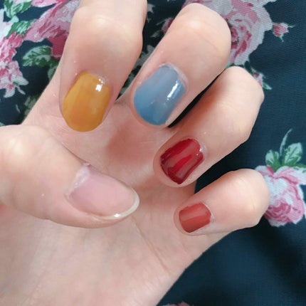 カラフルネイルズ/キャンメイク/マニキュアを使ったクチコミ(2枚目)