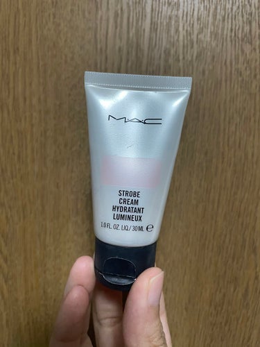 なごみ on LIPS 「いい感じのツヤ肌MACの商品です。匂いも大人っぽい香りがして塗..」（1枚目）