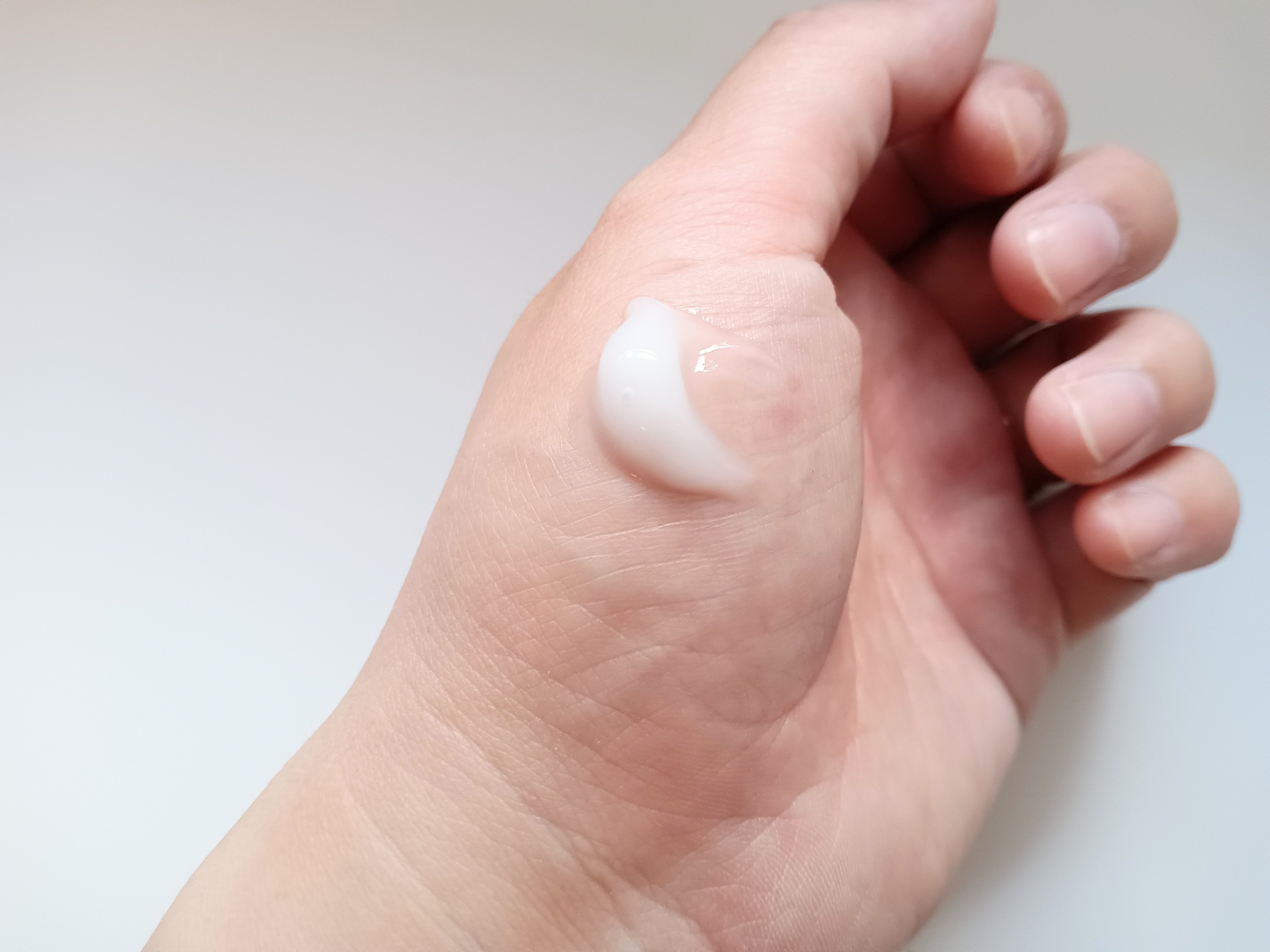 オールインワンゲル/FFAS/オールインワン化粧品を使ったクチコミ（3枚目）