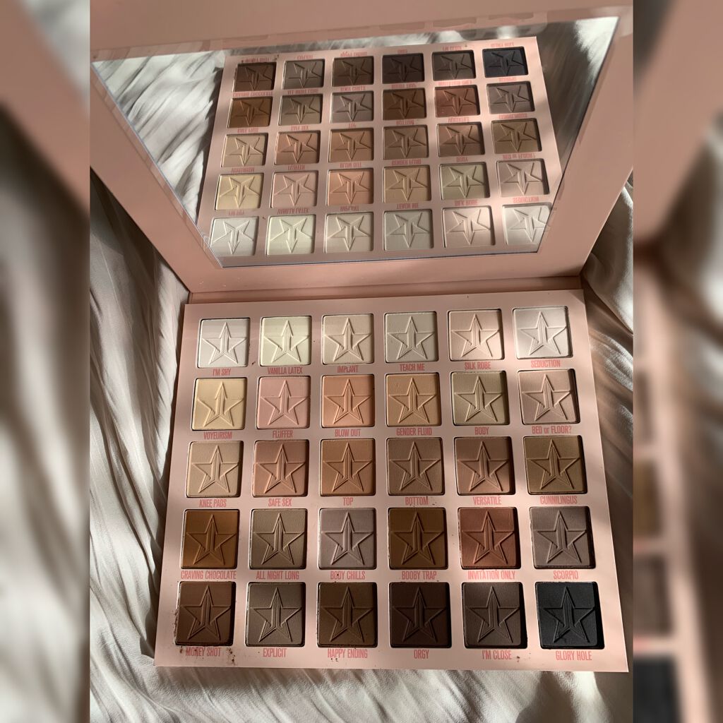 Jeffree Star Cosmetics Orgy Eyeshadow Paletteのクチコミ「全マット＆ヌードパレット🐻

\Jeffree　Star Cosmetics Orgy E.....」（3枚目）