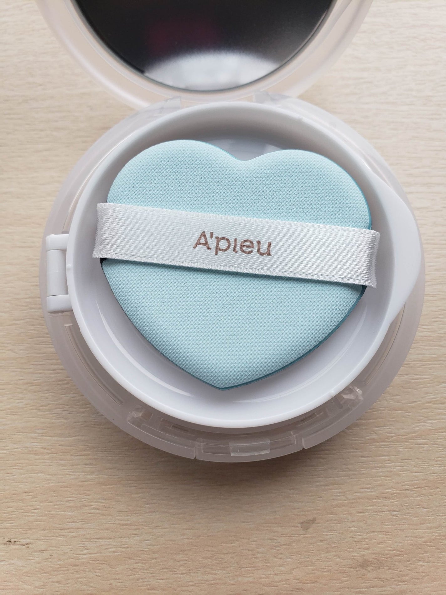 ウォーターロック サラサラパクト/A’pieu/フェイスパウダーを使ったクチコミ(4枚目)