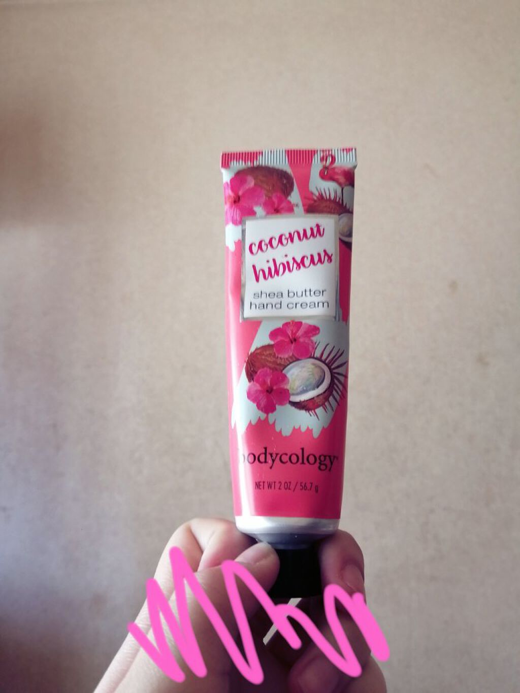 シアバターハンドクリーム ココナッツハイビスカス/ボディコロジー/ハンドクリームを使ったクチコミ（1枚目）