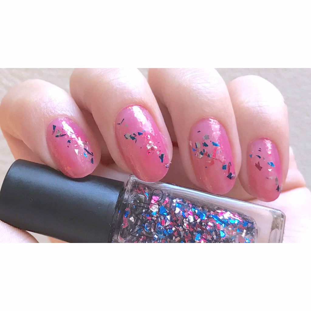 ネイルホリック パーティーフレーク/ネイルホリック/マニキュアを使ったクチコミ(1枚目)