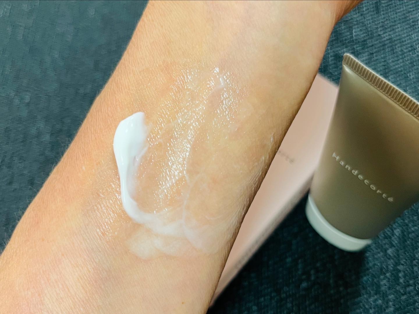 ハンデコルテ/キユートピア/ネック・デコルテケアを使ったクチコミ（3枚目）