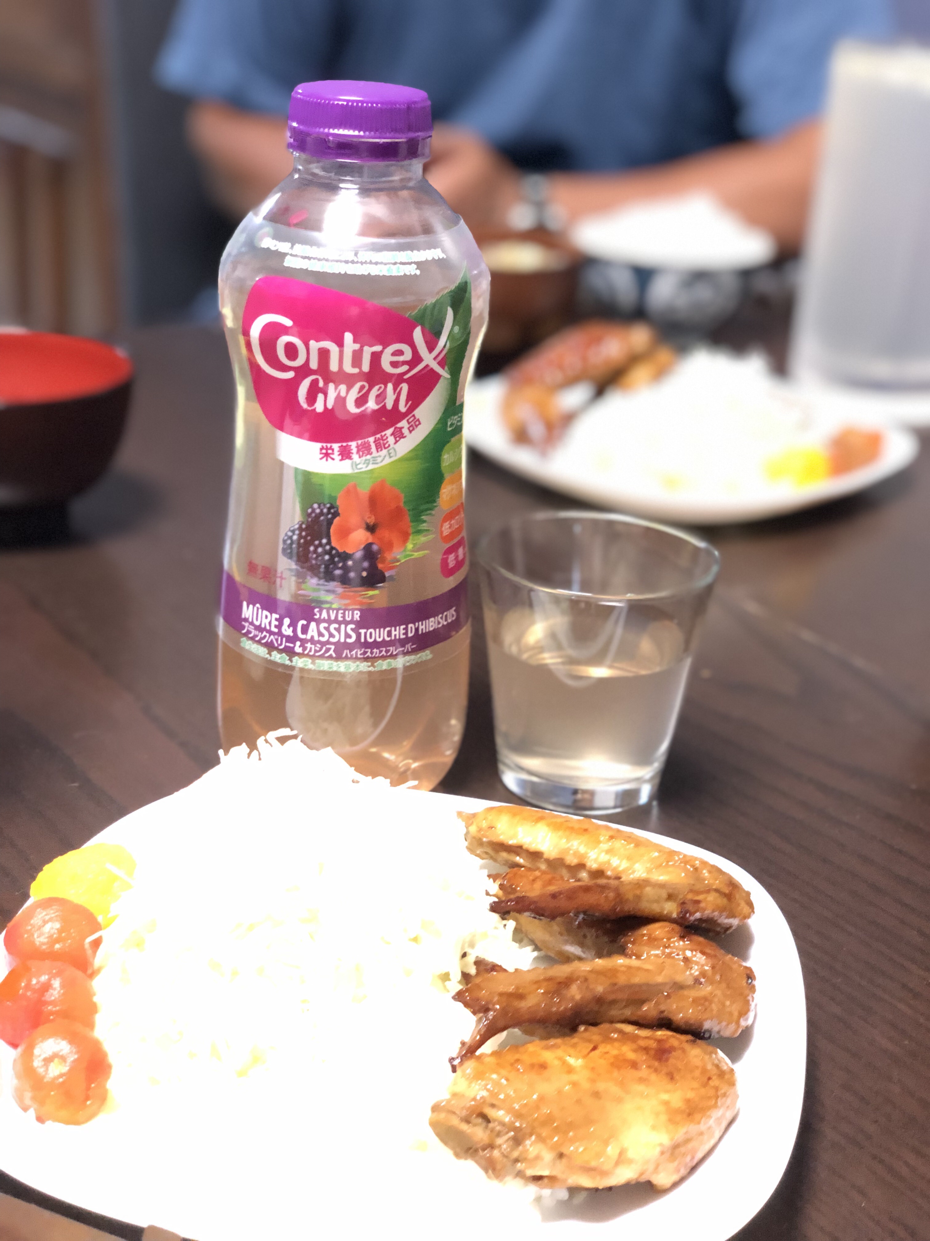 Contrex Green ブラックベリー＆カシス ハイビスカスフレーバー/コントレックス/ドリンクを使ったクチコミ（3枚目）