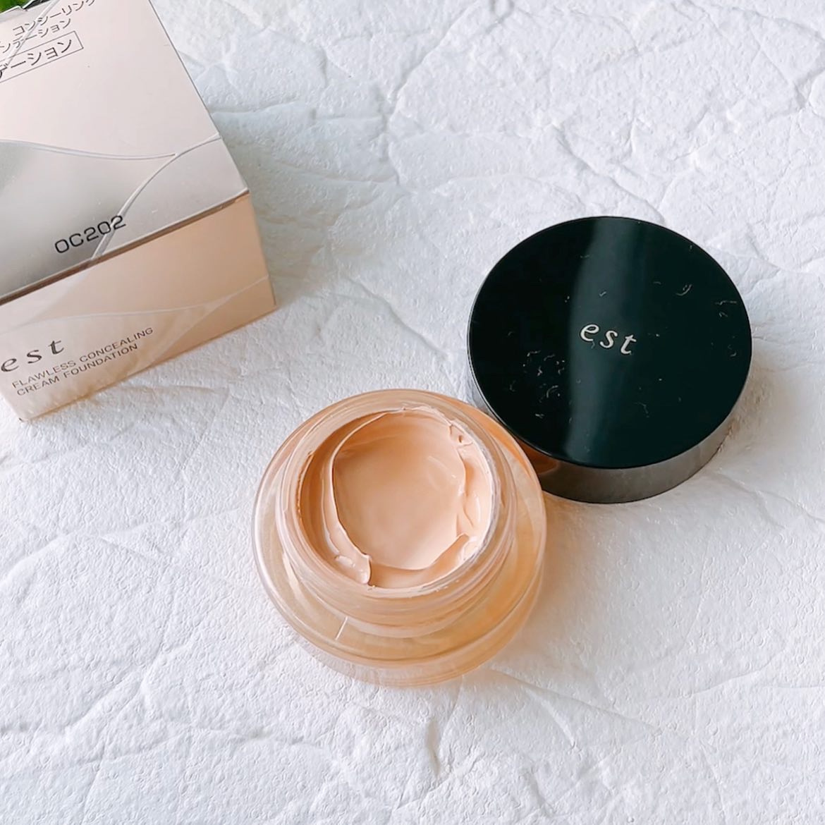 エスト フローレス コンシーリング クリームファンデーション OC202 オークル/est/クリーム・エマルジョンファンデーションを使ったクチコミ（3枚目）