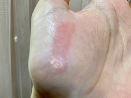 ルージュ ピュールクチュール ヴェルニ ウォーターステイン/YVES SAINT LAURENT BEAUTE/口紅を使ったクチコミ(3枚目)