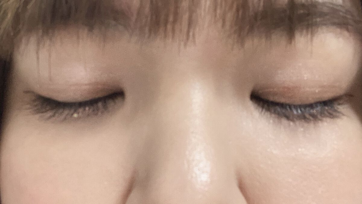 VAVI MELLO バビメロシャイニーアイパレットのクチコミ「VAVI MELLOバビメロシャイニーアイパレット

少量でも発色はいい感じがしました！

パ.....」（3枚目）