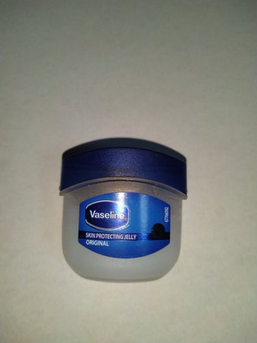 Vaseline ORIGINAL JELLY/キャンドゥ/リップケア・リップクリームを使ったクチコミ（1枚目）