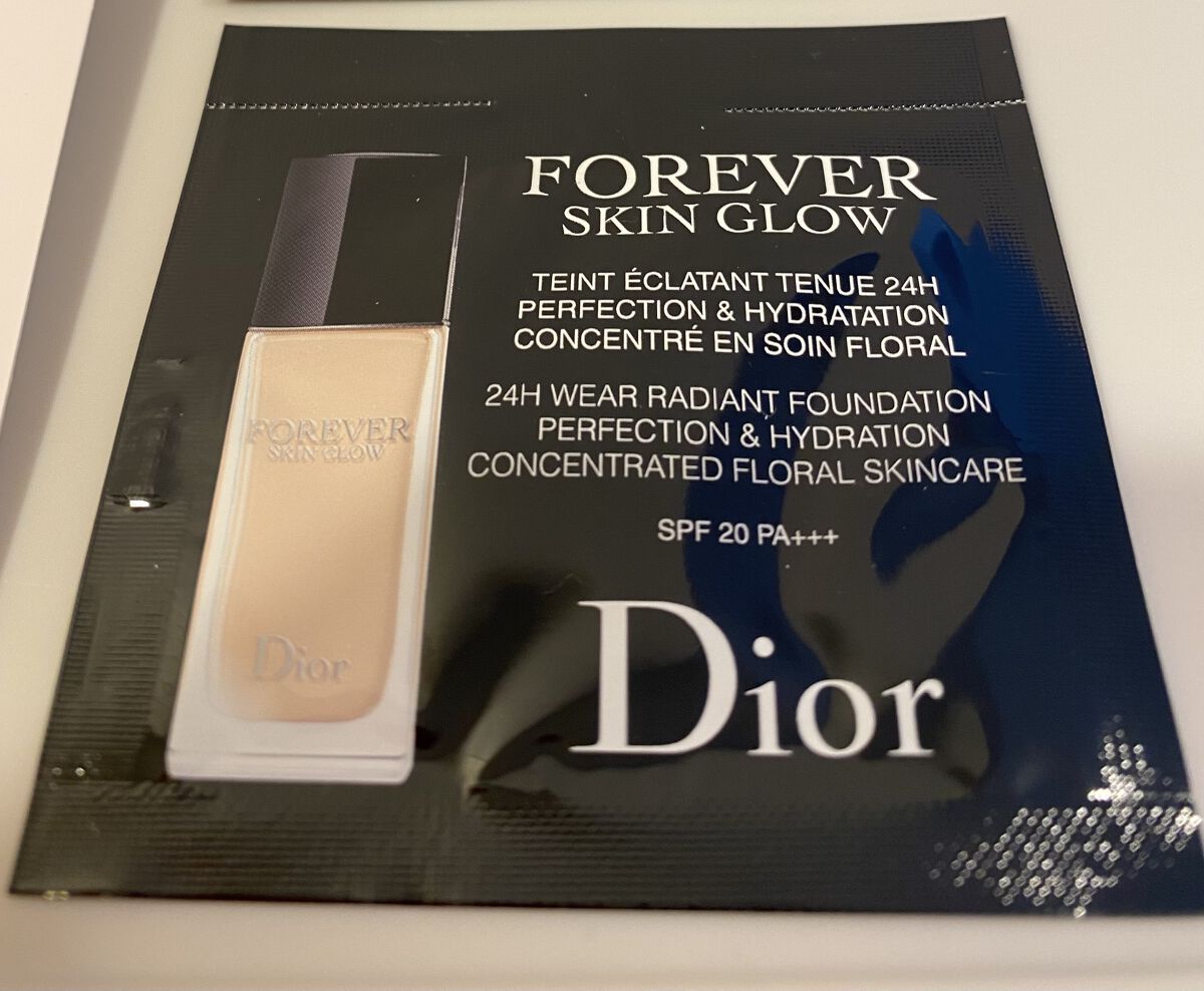 ディオールスキン フォーエヴァー フルイド グロウ/Dior/リキッドファンデーションを使ったクチコミ（2枚目）
