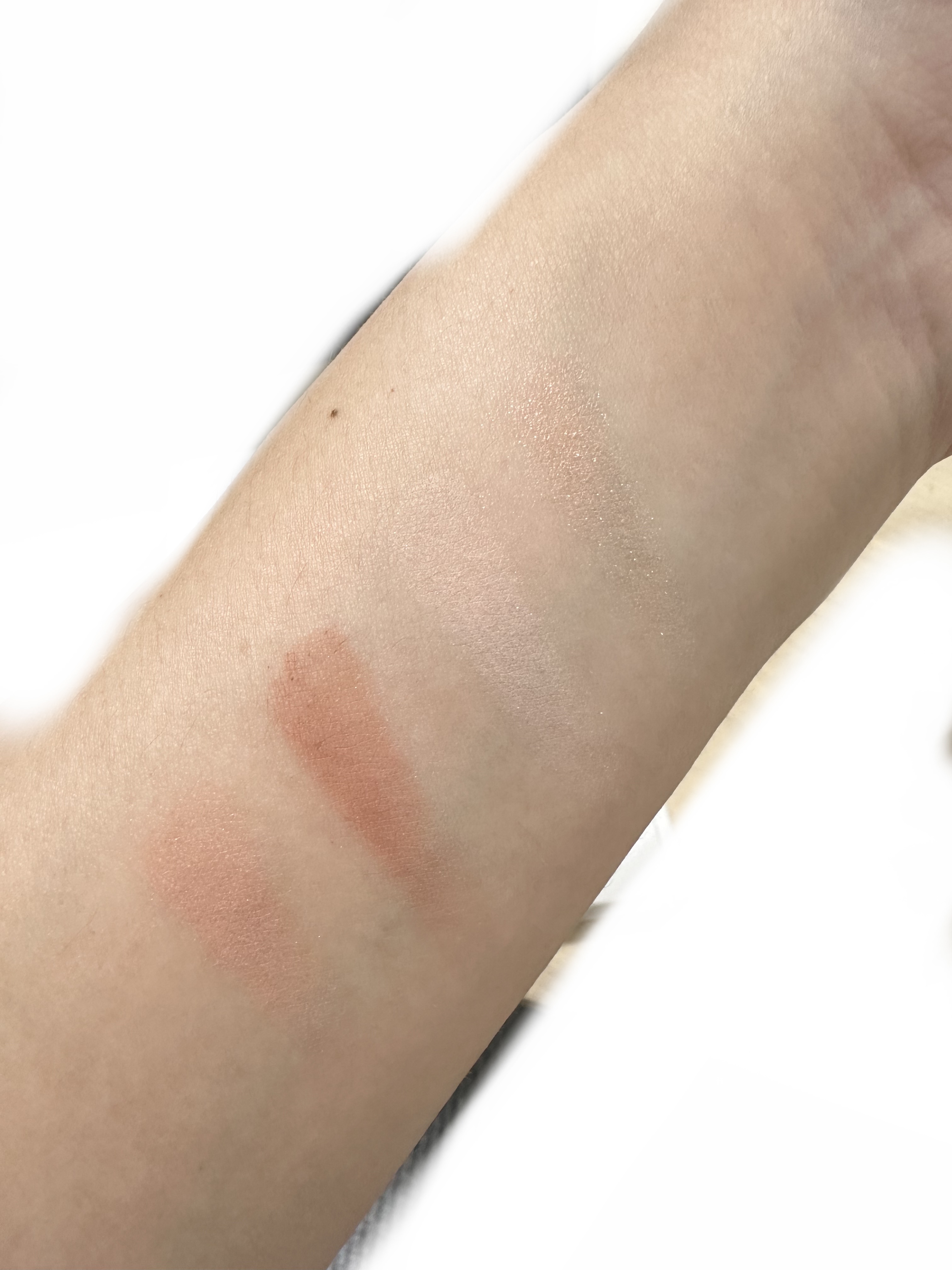 クチュール ミニ クラッチ #600 スポンティーニ リリー/YVES SAINT LAURENT BEAUTE/アイシャドウパレットを使ったクチコミ（2枚目）