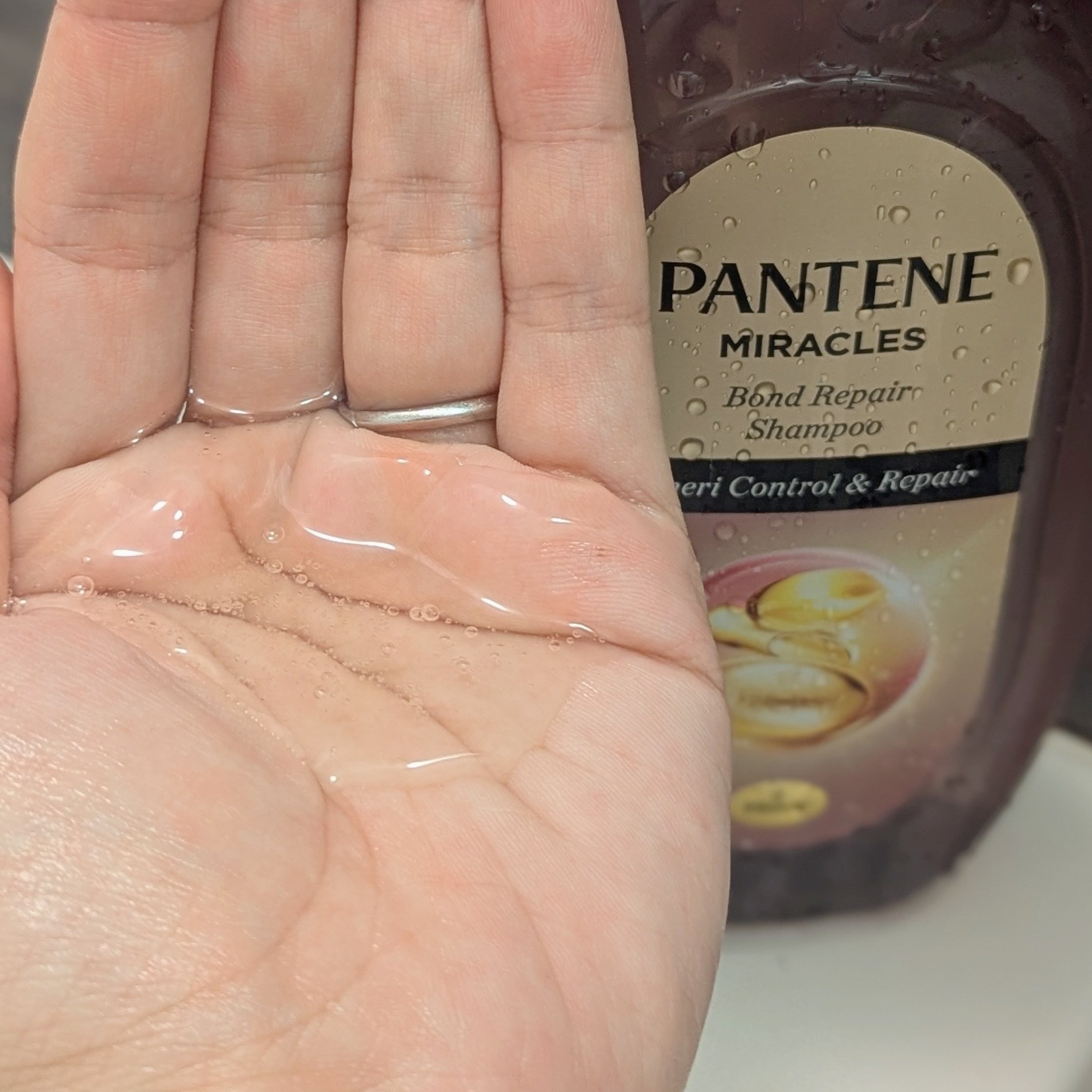 ミラクルズ うねりコントロール&リペア ボンドリペア シャンプー/トリートメント/パンテーン/市販シャンプーを使ったクチコミ（3枚目）
