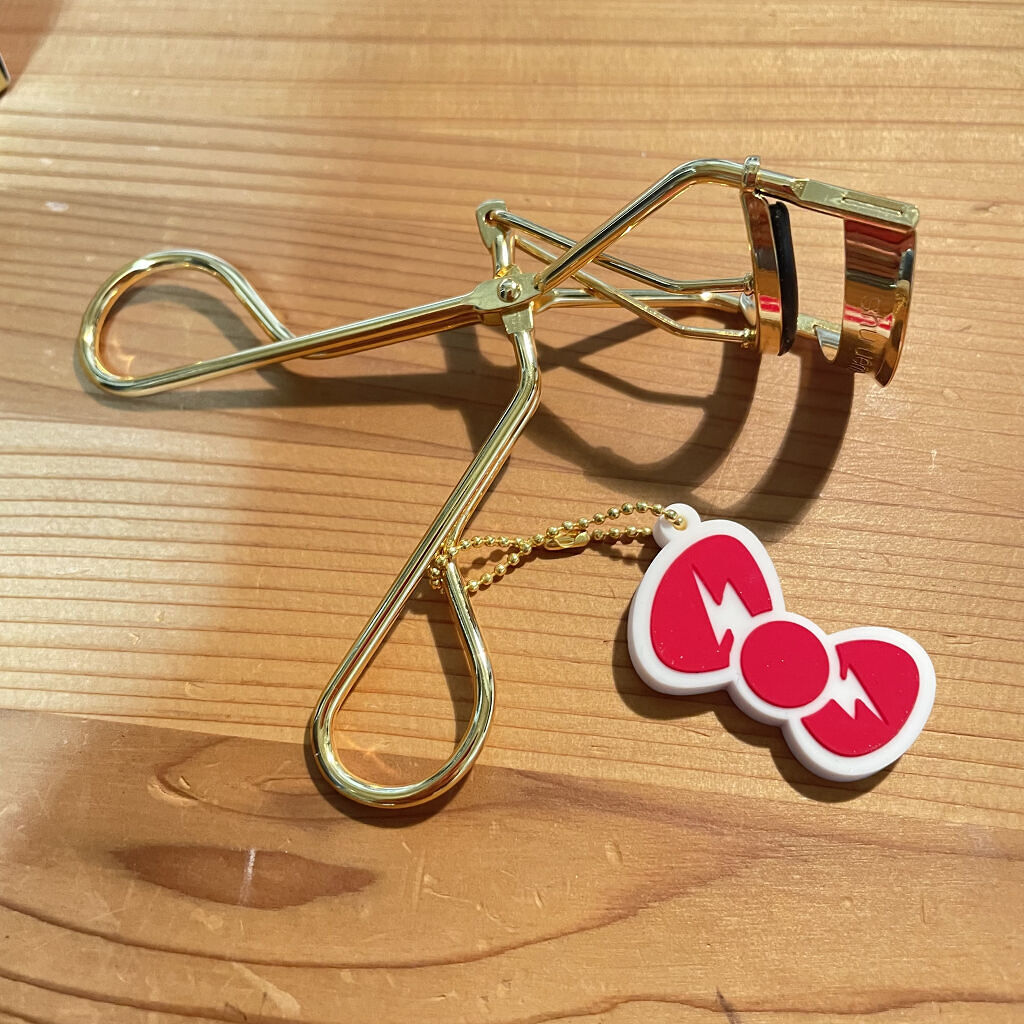 ロックザパーティ ゴールド アイラッシュカーラー/shu uemura/ビューラーを使ったクチコミ（2枚目）