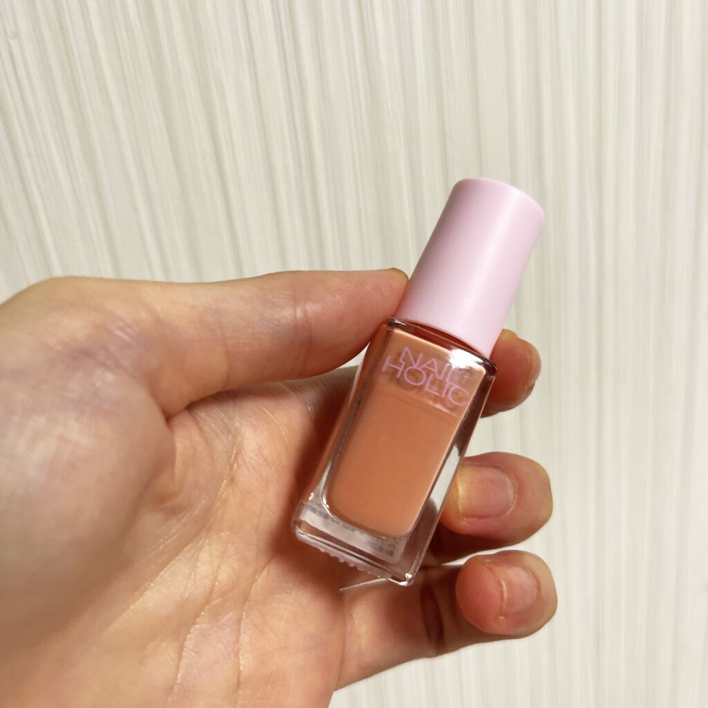 ネイルホリック リミテッドカラー Popping Sugar OR273/ネイルホリック/マニキュアを使ったクチコミ（1枚目）