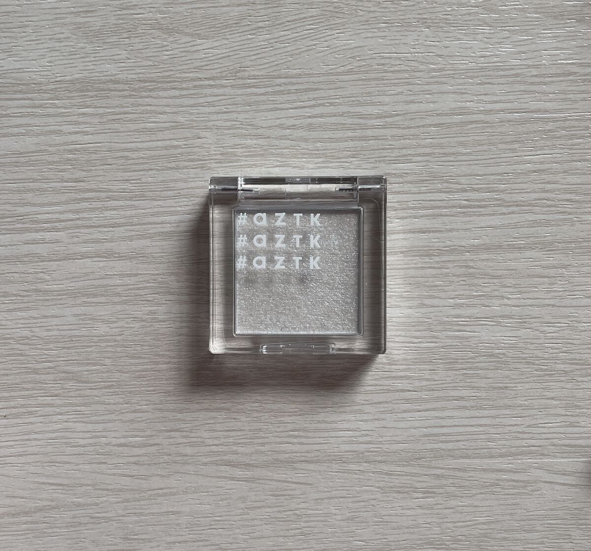 シングルアイシャドウ/aZTK/単色アイシャドウを使ったクチコミ（1枚目）