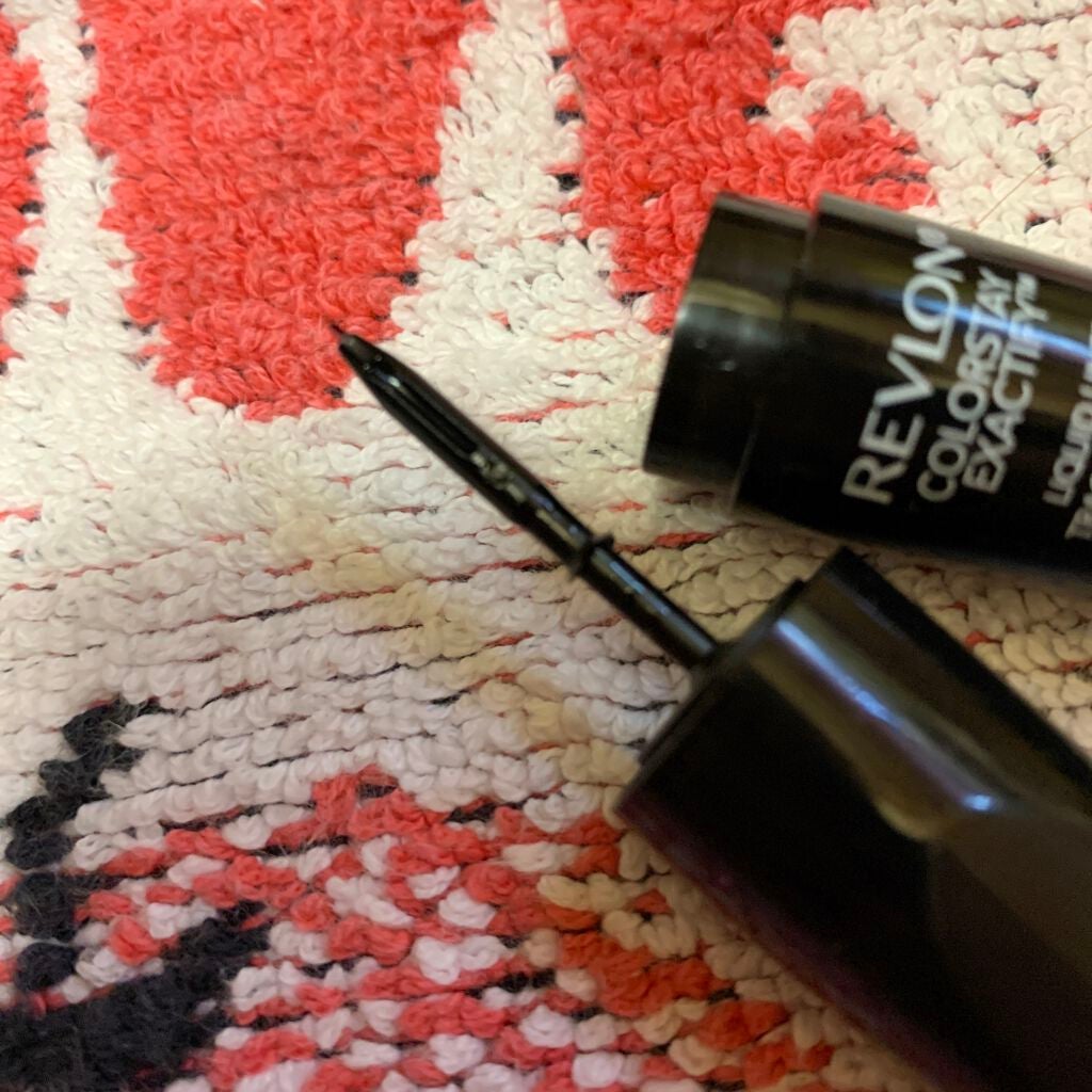 カラーステイイグザクティファイリキッドライナーアイライナーインテンシブブラック/REVLON/リキッドアイライナーを使ったクチコミ(3枚目)