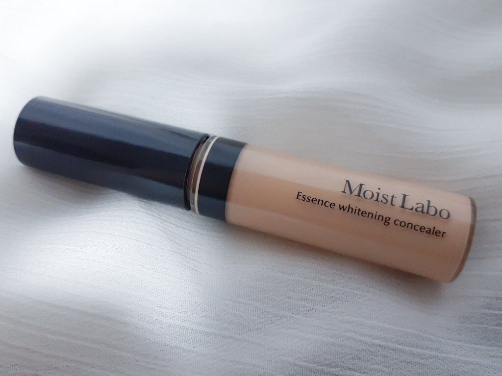 モイストラボ エッセンス薬用美白コンシーラー/Moist Labo/リキッドコンシーラーを使ったクチコミ(1枚目)