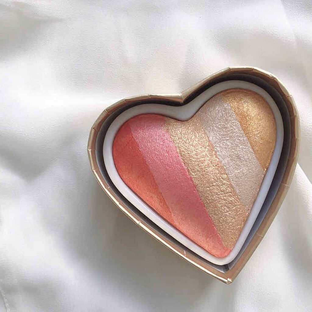 ハートハイライター ドラゴンハート/MAKEUP REVOLUTION/パウダーハイライトを使ったクチコミ（2枚目）