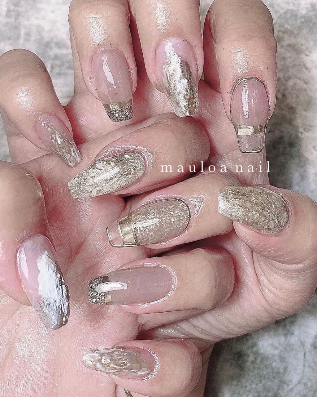 mauloa_nail on LIPS 「・・#ネイル#ネイルデザイン#ワンカラーネイル#winte..」(1枚目)