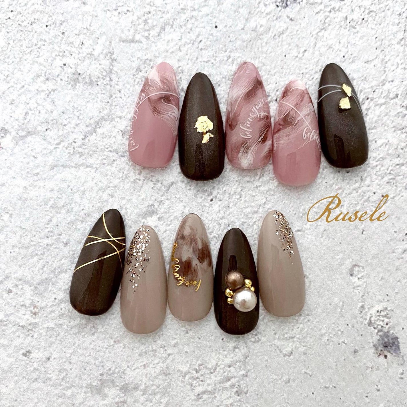 naomi on LIPS 「🍫🍫🍫ルセレで✨バレンタイン💝バレンタインネイルにも使え..」(1枚目)