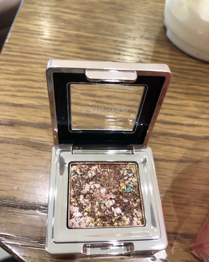 グリッタープリズム シャドウ/MISSHA/グリッターを使ったクチコミ(2枚目)