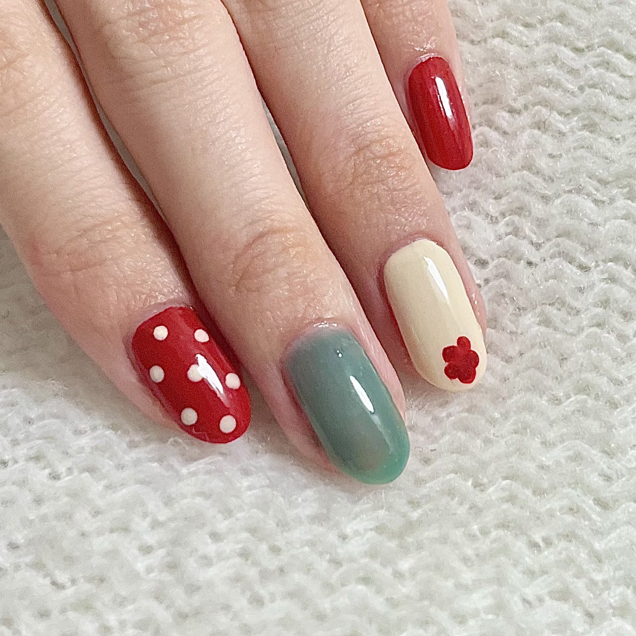 ネイルホリック Soulful color/ネイルホリック/マニキュアを使ったクチコミ（2枚目）