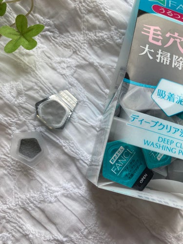 kikitonori on LIPS 「毎日しっかり洗顔していても素顔の時の毛穴の開き＆汚れに驚愕・・..」（2枚目）