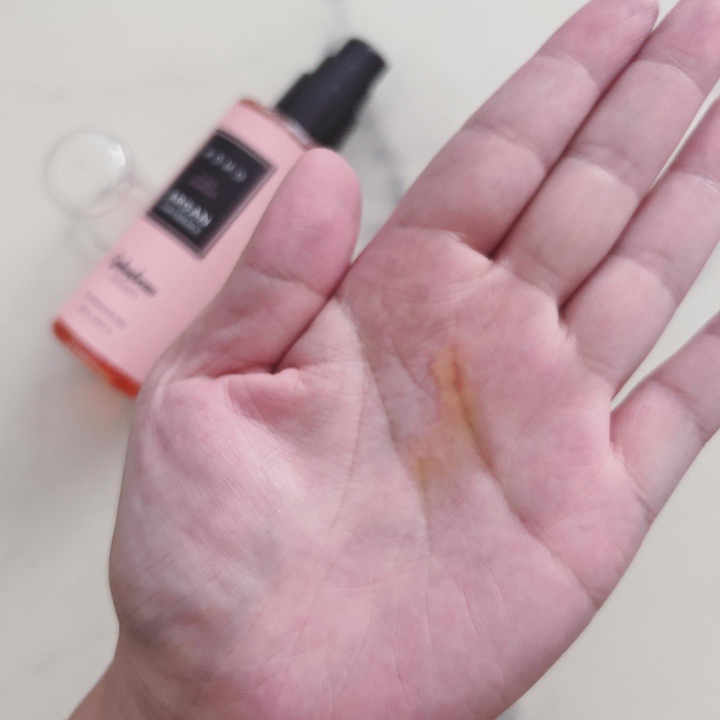 モモアルガンヘアエッセンス/ガランビュー/ヘアオイルを使ったクチコミ（2枚目）