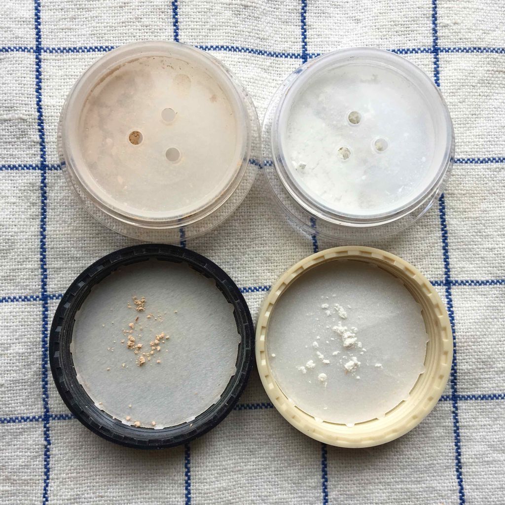 エトヴォス マットスムースミネラルファンデーションのクチコミ「ETVOS
左:マットスムースミネラルファンデーション
右:ナイトミネラルファンデーション

.....」（2枚目）