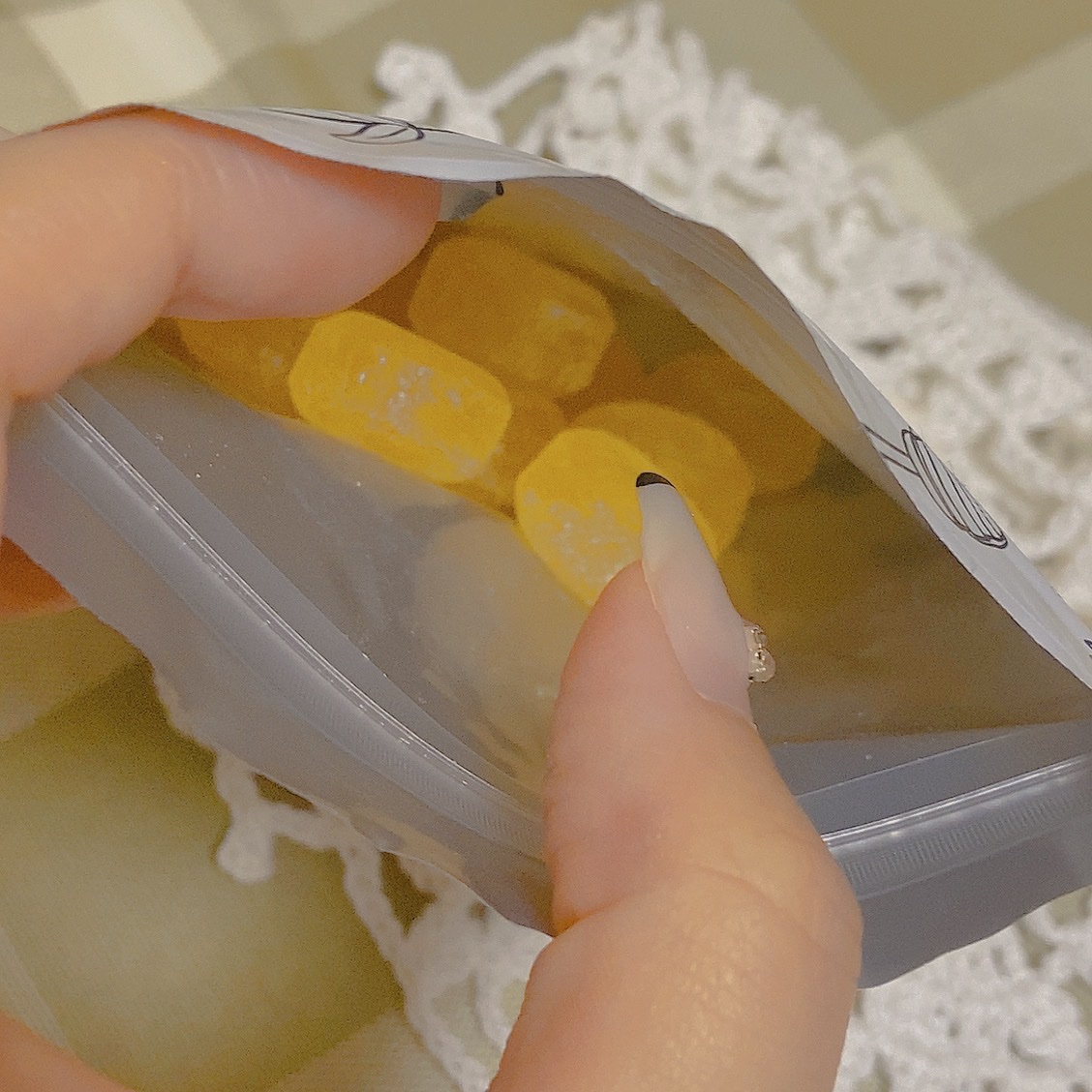 マヌカハニーをそのまま包み込んだ のど飴/マヌカハニー/食品を使ったクチコミ（2枚目）