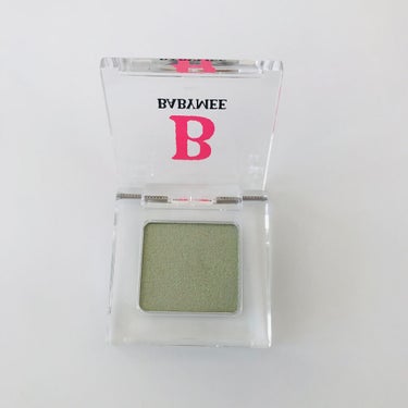 ニュアンスカラー シャドウ pistachio green(WEB限定色)/BABYMEE/パウダーアイシャドウを使ったクチコミ（3枚目）