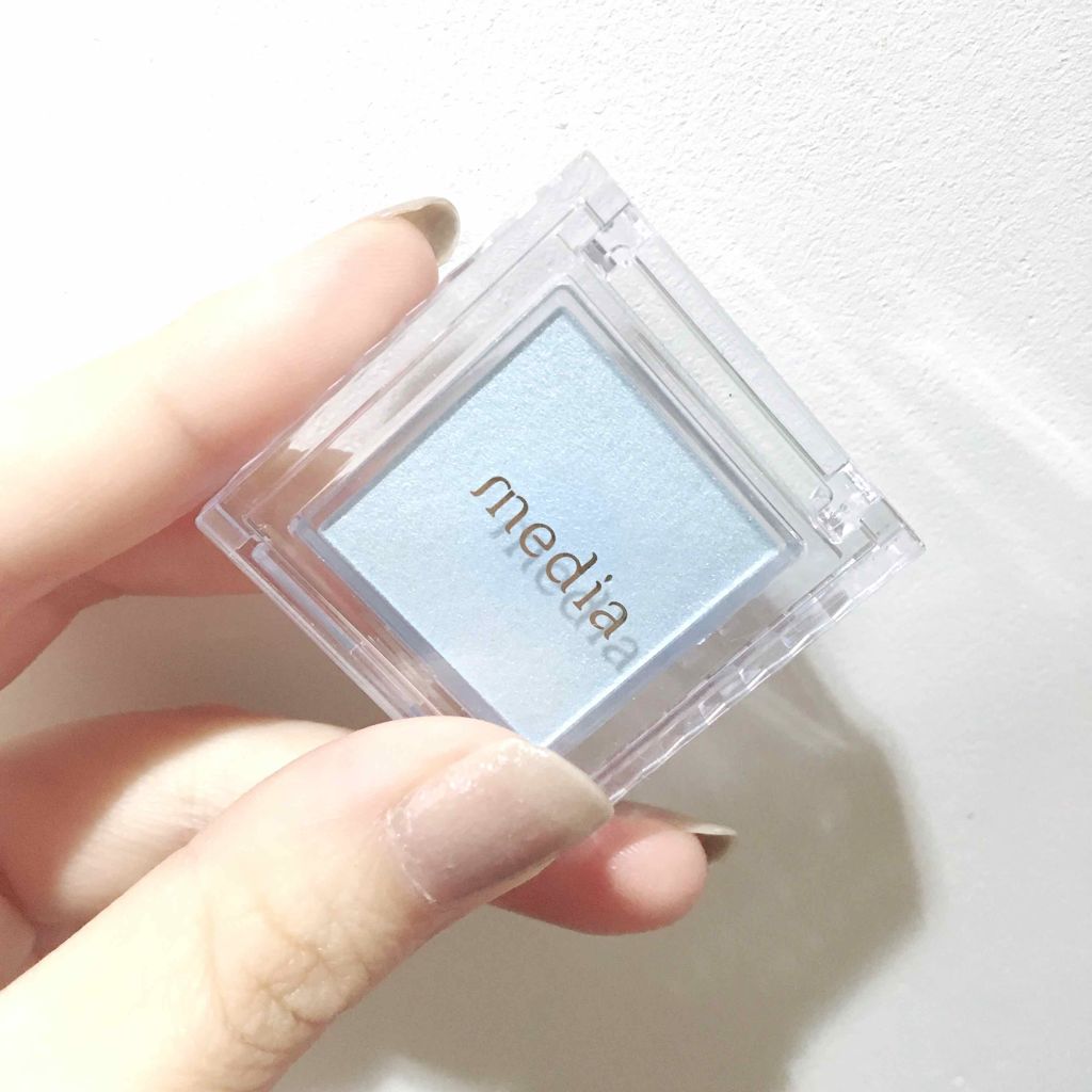 ブライトアップアイシャドウ/media/単色アイシャドウを使ったクチコミ（1枚目）