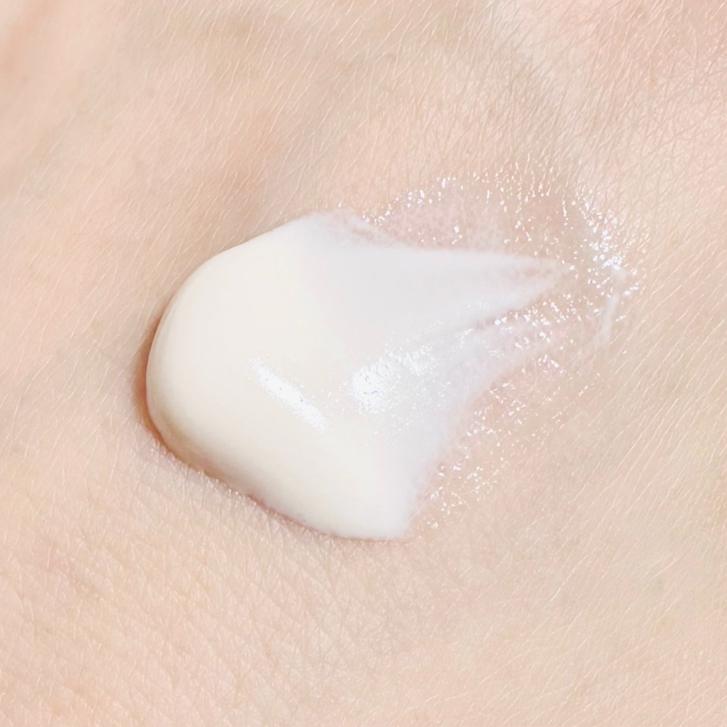 AQ アブソリュート UV プロテクション ブライトニング & リンクル/DECORTÉ/日焼け止めローションを使ったクチコミ(2枚目)