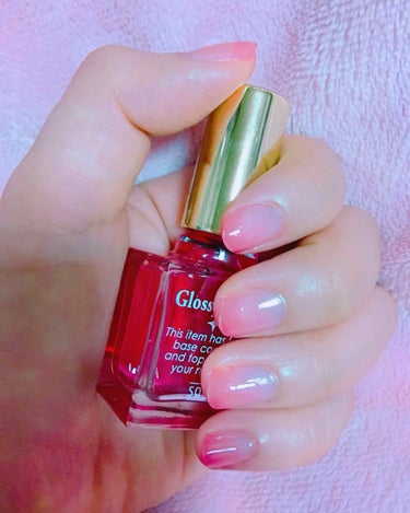 ♡glossy pink coat♡

こちらはベースコート、トップコートとして使用するものなのですが、こちらだけでも塗ると色が着くので単品で使うことも可能になっています♥

私は画像の通りグラデーショ